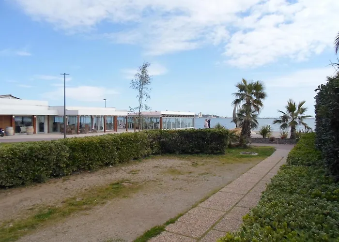 Cosy Avec Terrasse Et Animaux Admis A - Fr-1-503-38 * Balaruc-les-Bains
